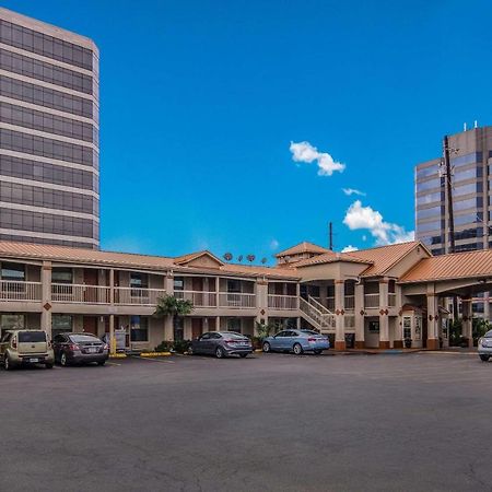 Quality Inn & Suites Dallas-Cityplace Kültér fotó