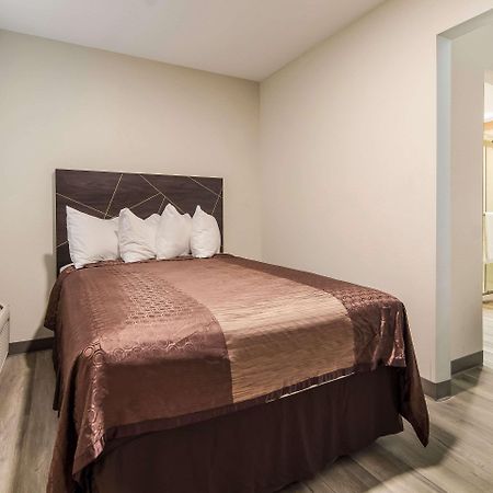 Quality Inn & Suites Dallas-Cityplace Kültér fotó