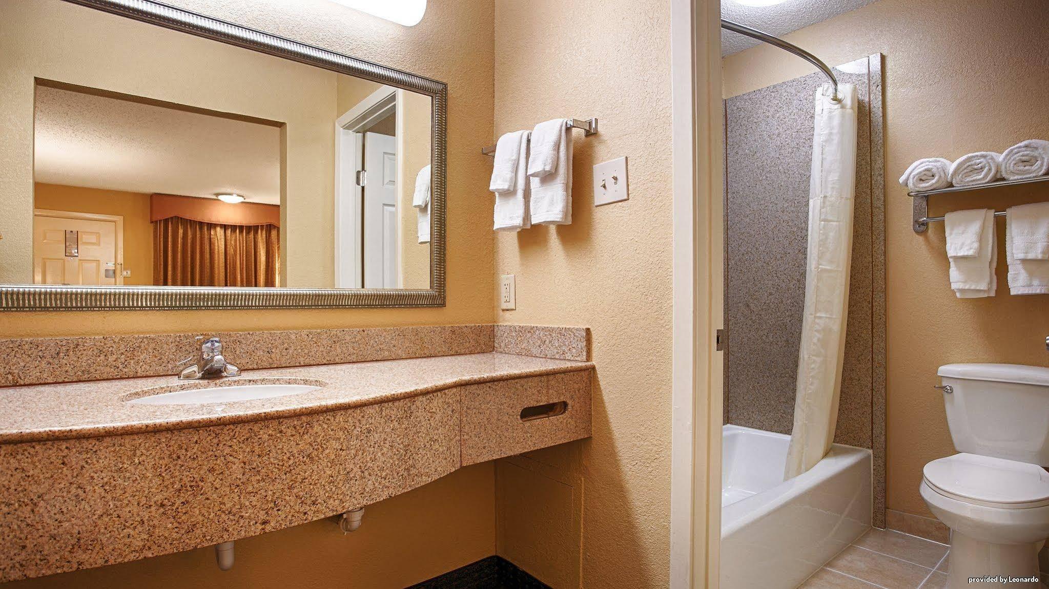 Quality Inn & Suites Dallas-Cityplace Kültér fotó