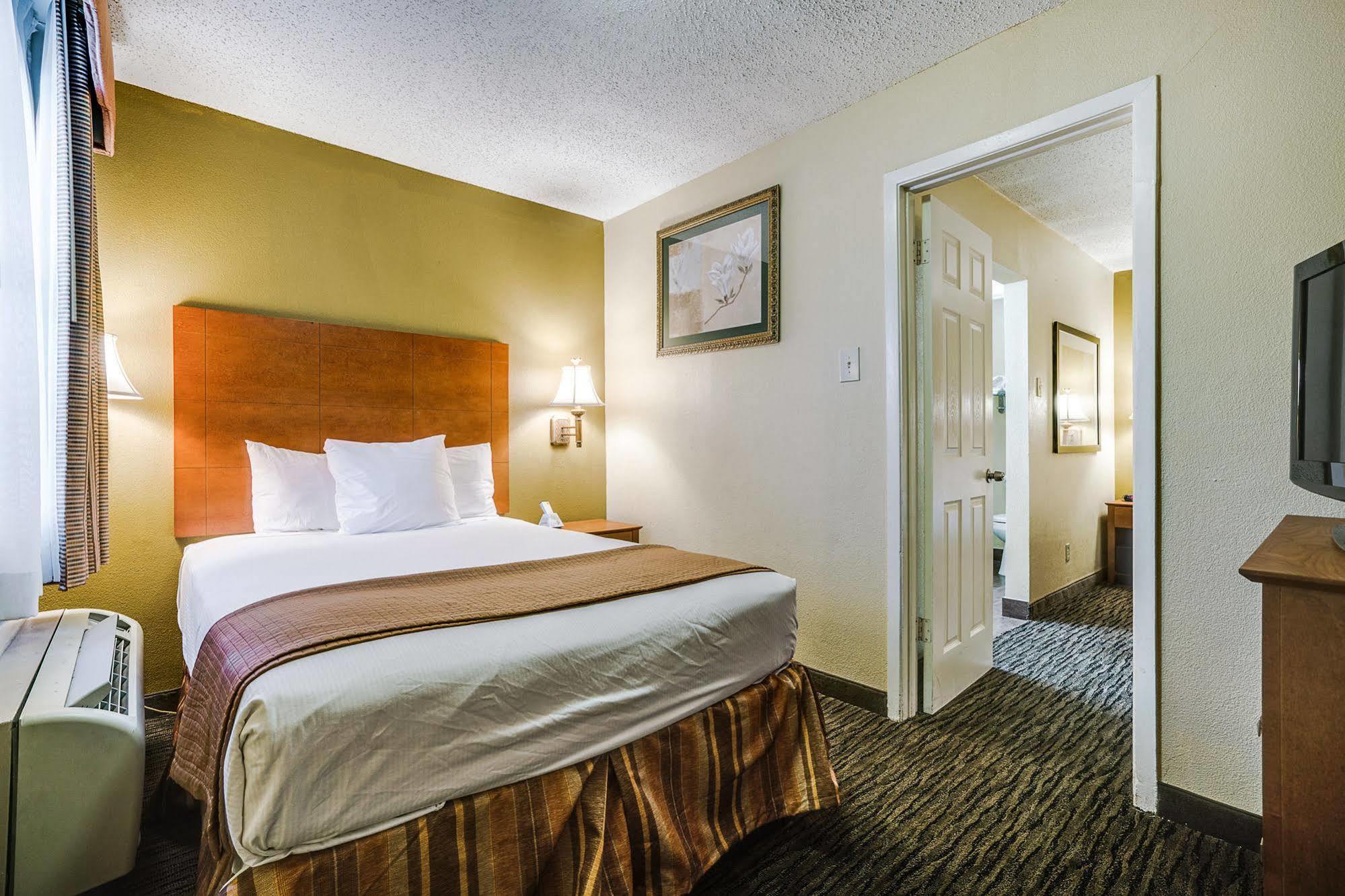 Quality Inn & Suites Dallas-Cityplace Kültér fotó